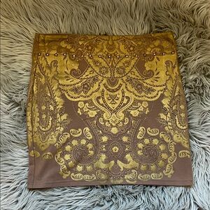 Chic Basil and Maude Gold Patterned Pencil Skirt